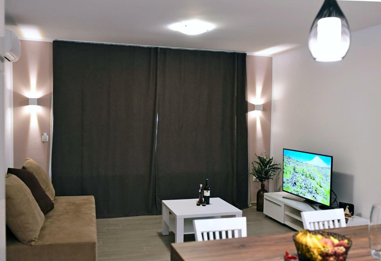 Luce Njivice